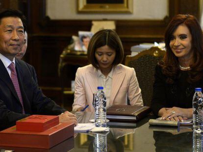 Li Yuanchao, vicepresidente de China, con Cristina Fern&aacute;ndez.