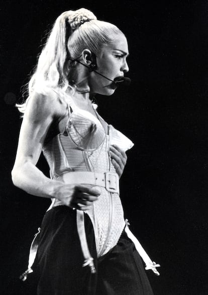 Madonna en el 'Blonde Ambition Tour'.