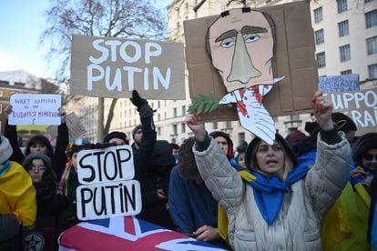 Manifestación en Londres contra la invasión rusa de Ucrania.