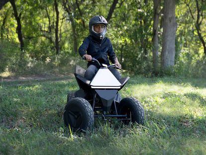 Llega el Cyberquad de Tesla para niños mayores de 8 años