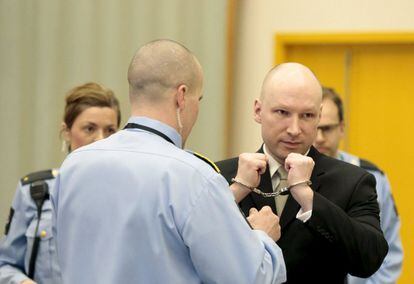 Anders Behring Breivik, este mi&eacute;rcoles en el juzgado en Skien (Noruega).