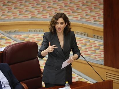 La presidenta de la Comunidad de Madrid, Isabel Díaz Ayuso, durante el pleno de este jueves en la Asamblea.