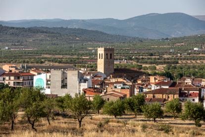 Vista de  la población valenciana de Aras de los Olmos.