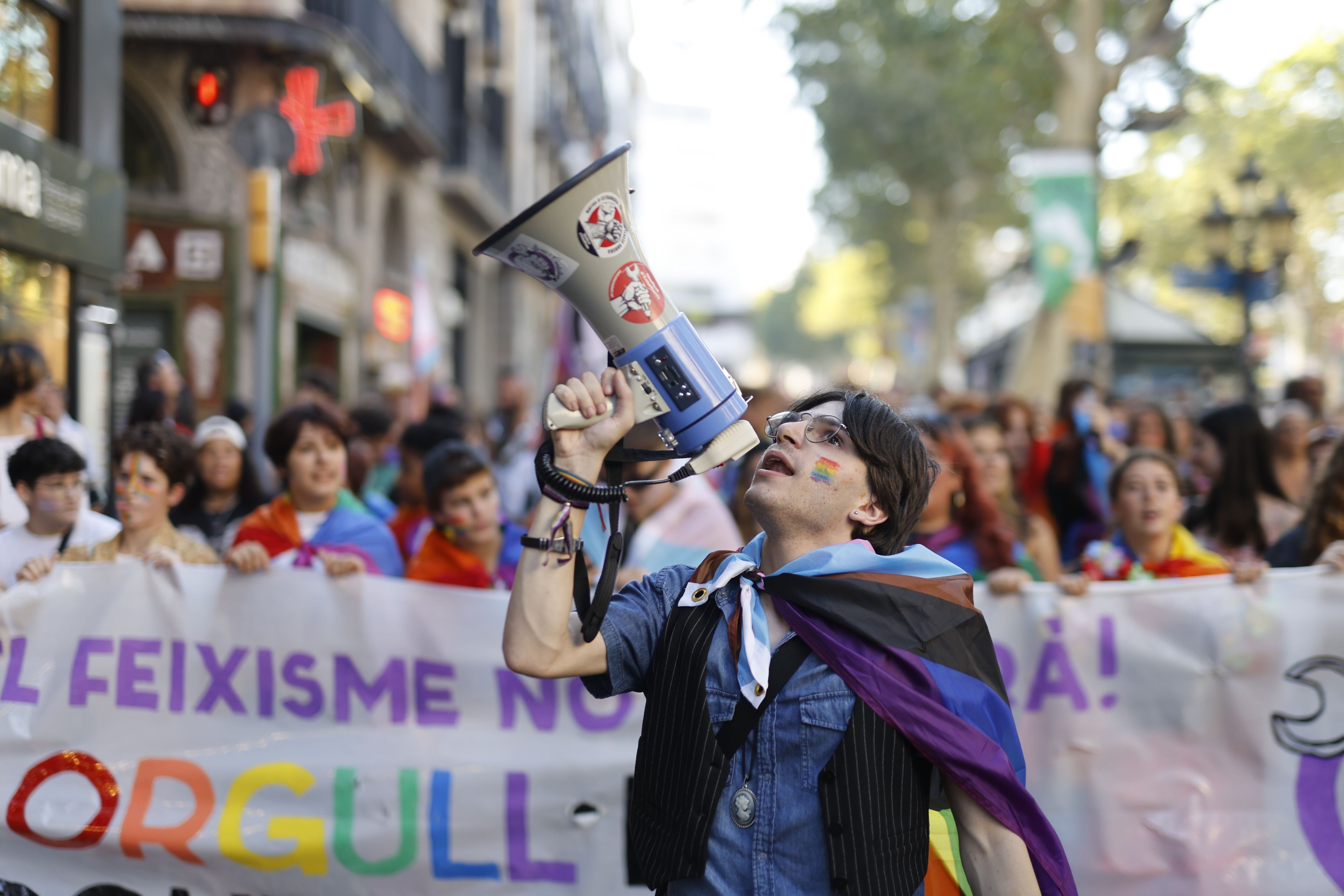 Participantes en la marcha del Orgullo en Barcelona. 