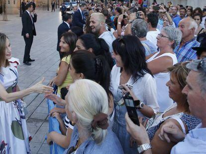 La Reina Letizia a su llegada a la recepción anual en el Palacio de la Almudaina, en Palma de Mallorca.