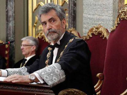 Sánchez paraliza la reforma del Poder Judicial y tiende la mano al PP