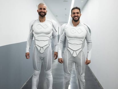 Los cofundadores de Imascono, Peter Lozano y Héctor Paz, caracterizados para el evento de su décimo aniversario (2021). 