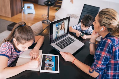 En casa hemos aprendido a compartir contenidos y medios digitales, especialmente en el último año y medio.