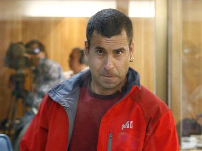El etarra Jon Bienzobas, durante el juicio en 2007 por el asesinato de Tomás y Valiente.