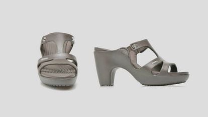 Las sandalias de tacón de Crocs arrasan en ventas pero todavía se pueden comprar por Internet | Escaparate: compras ofertas | EL PAÍS
