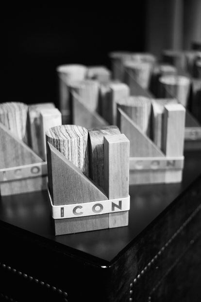 Detalle de los galardones ICON, diseñados por Gonzalo del Val.