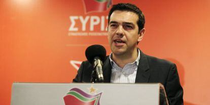 El l&iacute;der de Syriza, Alexis Tsipras, comenta los resultados de las elecciones, el pasado domingo en Atenas.