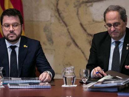 En la foto, Aragonés y Torra durante el Consejo de Gobierno de hoy. En vídeo, la declaración institucional de Torra.