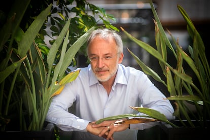 El científico italiano Stefano Mancuso, en el Centre de Cultura Contemporània de Barcelona (CCCB) este 7 de julio.