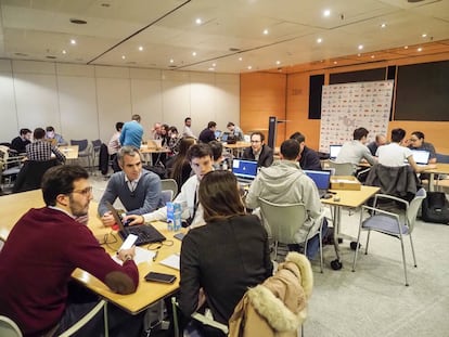Hackaton organizado por el MIDE en colaboración con IBM, Ferrovial y Calidad Pascual