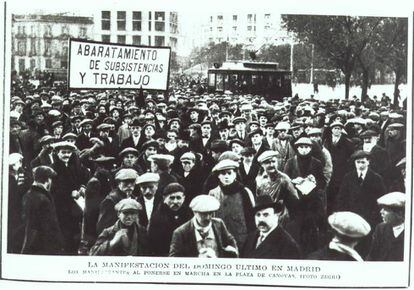 Manifestación contra la carestía de la vida en la plaza Cánovas del Castillo de Madrid, en 1916.