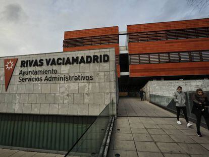 Entrada de la Sede del Ayuntamiento de Rivas-Vaciamadrid.