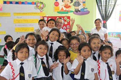 Alumnas en una escuela peruana.