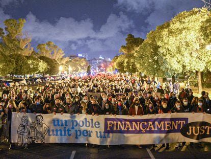 "Un pueblo unido por una financiación justa", lema de la manifestación celebrada este sábado en Valencia.