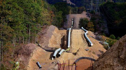 Proyecto de construcción del gasoducto Mountain Valley cerca de Elliston