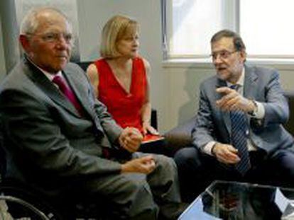 El ministro de Finanzas de Alemania, Wolfgang Sch&auml;uble, junto al presidente del Ejecutivo, Mariano Rajoy.