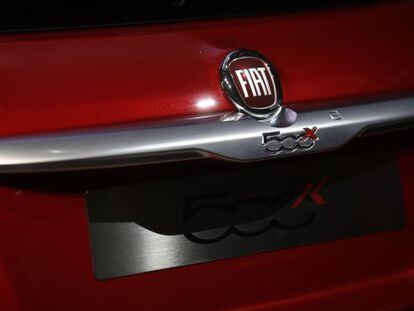 Logo de Fiat en el maletero del modelo 500X