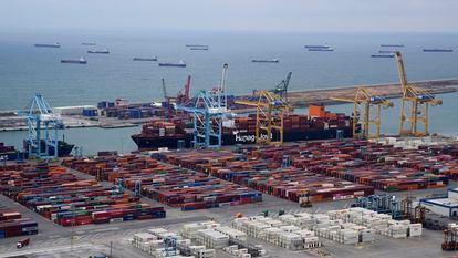 Vista de la terminal de contenedores del Puerto de Barcelona, el 24 de marzo.