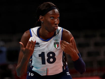 Paola Egonu, con la selección italiana de voleibol en los cuartos de final de los Juegos Olímpicos de Tokio.