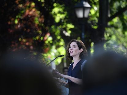 La presidenta de la Comunidad de Madrid, Isabel Díaz Ayuso, interviene en un acto en el distrito de Salamanca de Madrid, el 6 de mayo.