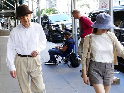 Woody Allen y su mujer, Soon-Yi, en Nueva York el pasado 23 de agosto. 