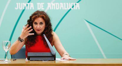 La consejera de Hacienda, Mar&iacute;a Jes&uacute;s Montero, presenta la oficina contra la corrupci&oacute;n.