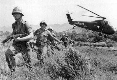 Soldados estadounidenses, durante la guerra de Vietnam.