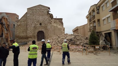 El campanar esfondrat de l'església de Rosselló.