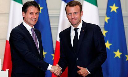 Macron y Conte este viernes en París.