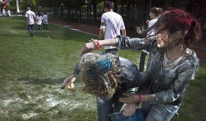 Novatada a dos jóvenes estudiantes en Lyón.