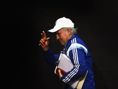 Sabella, durante la rueda de prensa en Maracan&aacute;