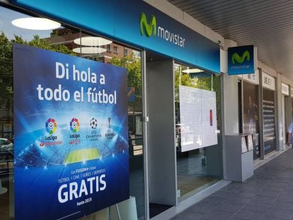 Promoción en una tienda de Movistar en Madrid. 