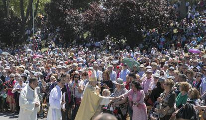 Celebración de la misa abierta en honor a San Isidro Labrador en la Pradera de Madrid.