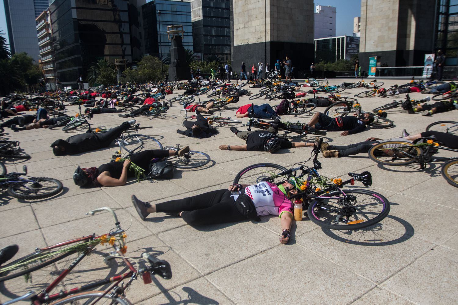 Ciclistas se manifestaron en Ciudad de México, exigiendo seguridad para los usuarios de bicicleta, el pasado octubre. 