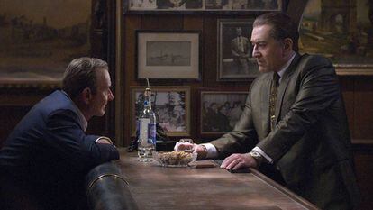 Joe Pesci y Robert De Niro, en una imagen de 'El irlandés', drama de Scorsese producido por Netflix.