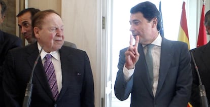 Sheldon Adelson e Ignacio Gonz&aacute;lez en octubre.