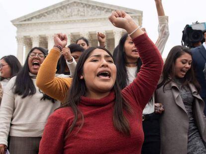 'Dreamers', a la salida de la vista en el Supremo. En vídeo, declaraciones de varios manifestantes.