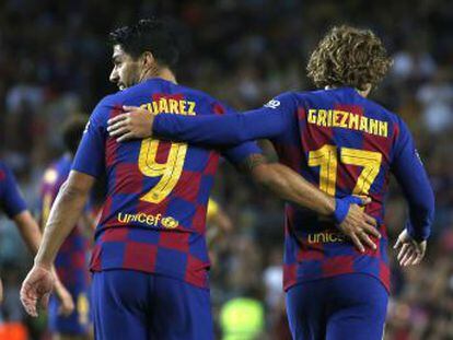 El Camp Nou se llena para disfrutar del Barça, que domina el juego a través de De Jong, se catapulta con Riqui Puig, ilusiona con Griezmann y define con Suárez, verdugo del Arsenal