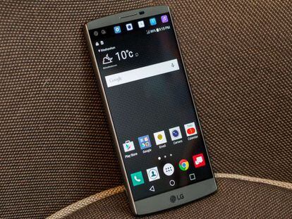 Toma de contacto con el nuevo LG V10, el terminal con doble pantalla y cámara