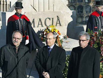 Ofrenda floral ante la tumba del ex presidente de la Generalitat Francesc Macià