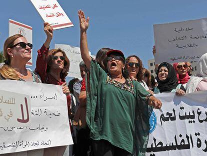 Protesta para pedir una investigación sobre la muerte de Israa Ghrayeb, el lunes, en Ramala.