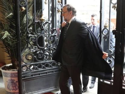 Rajoy, a su llegada a un foro econ&oacute;mico celebrado en Madrid. 