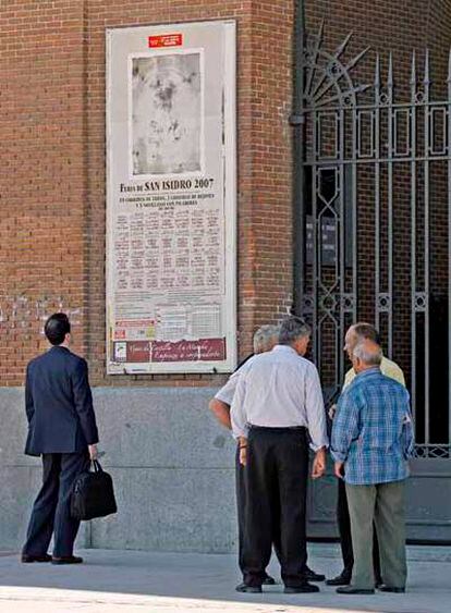 Exterior de la plaza madrileña de Las Ventas en una imagen de ayer.