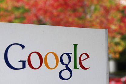 Logotipo del buscador de Internet Google en la sede de Mountain View, California (Estados Unidos).
