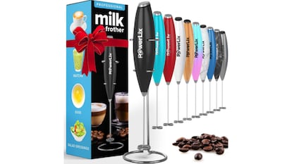Los mejores regalos para los amantes del café: Espumador eléctrico de leche.